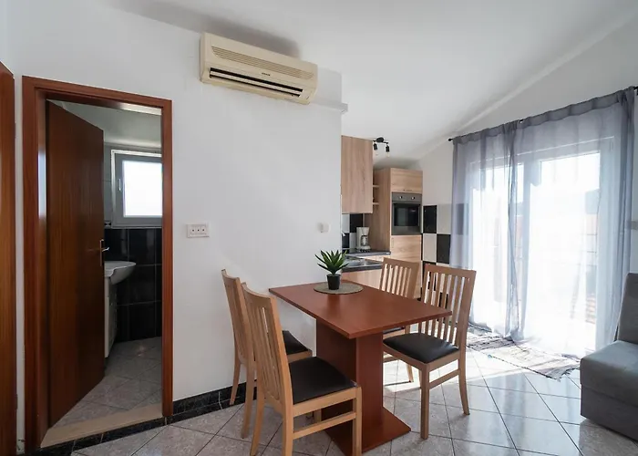 Polly Apartamento Primošten